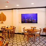 Maca Hotel