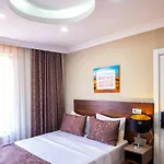 Maca Hotel