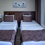 Maca Hotel 3*
