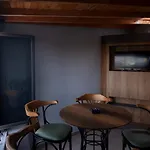 Maca Hotel