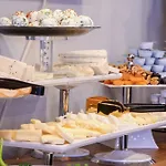 Maca Hotel 3*