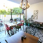 Maca Hotel 3*