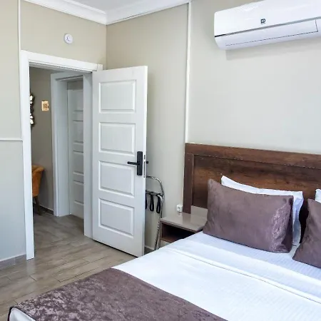Maca Hotel 3*