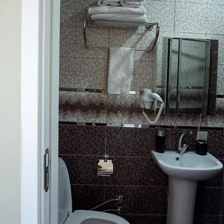 Maca Hotel