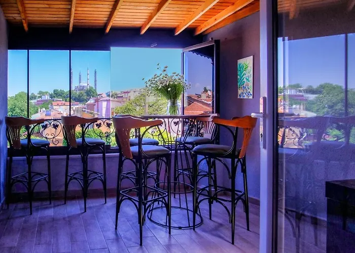 Ξενοδοχείο Maca 3*