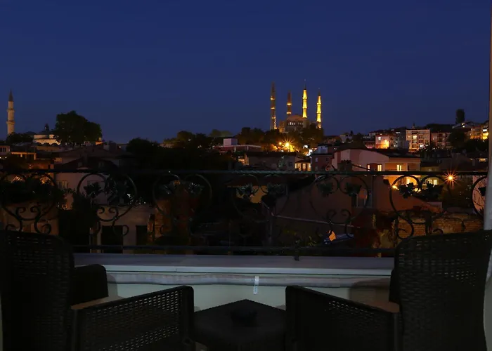 Ξενοδοχείο Maca 3*